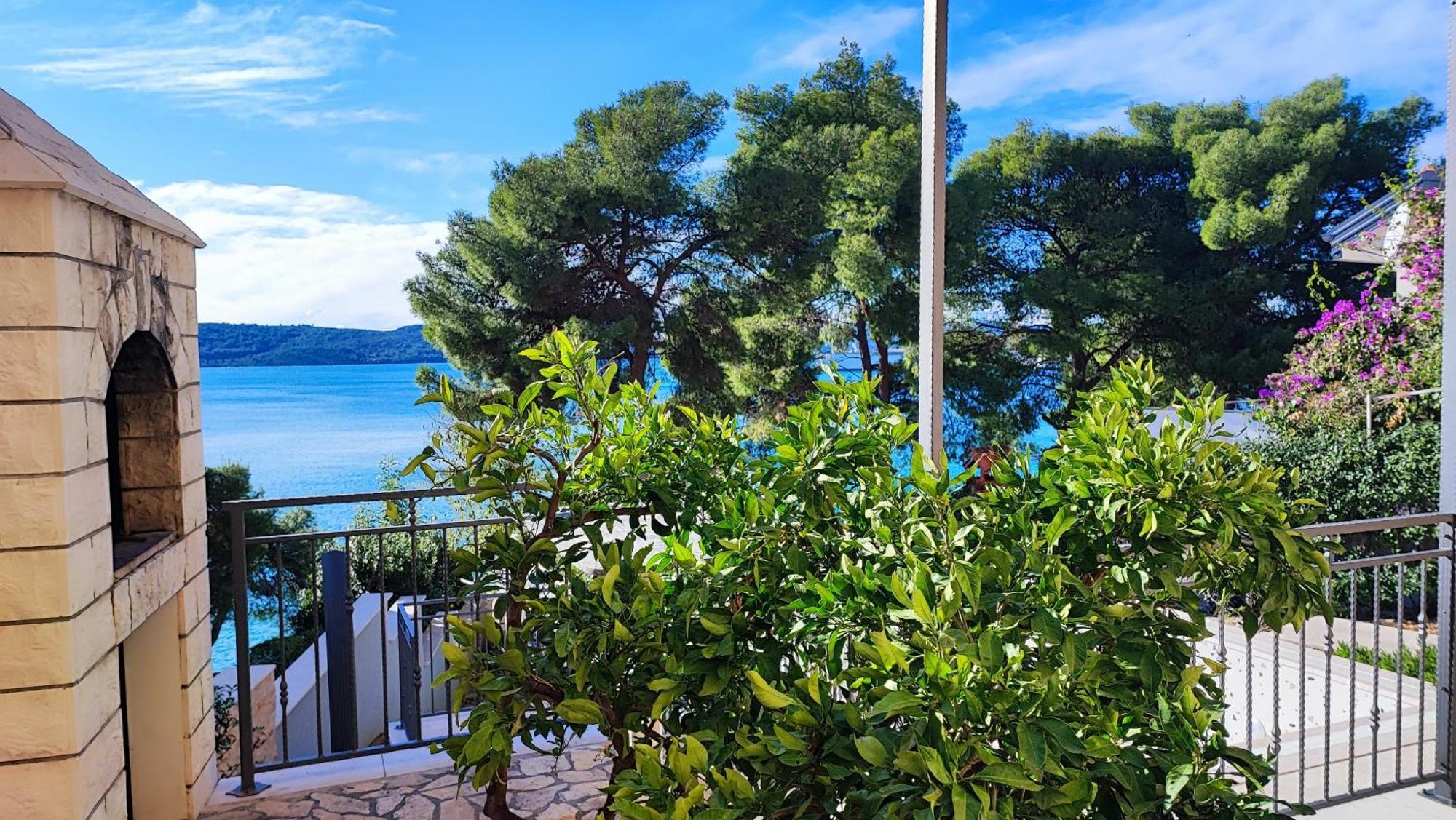 Villa Penava, Private Beach, Pool And 7Min To 特罗吉尔 外观 照片
