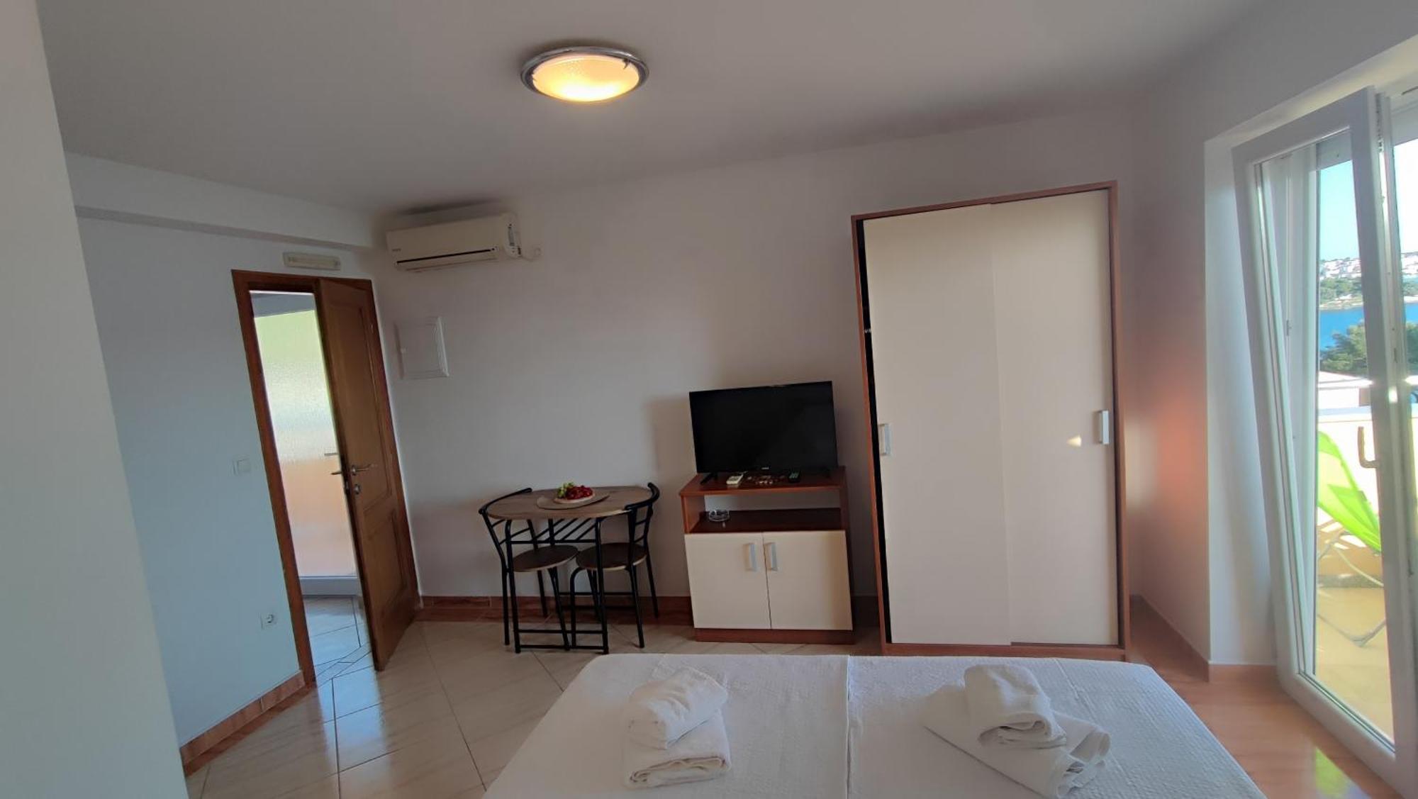 Villa Penava, Private Beach, Pool And 7Min To 特罗吉尔 客房 照片